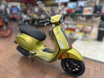 New 2024 Vespa Primavera 50