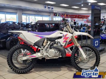 New 2024 Yamaha YZ250