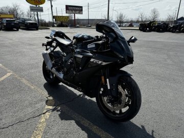 2024 Yamaha YZF-R1