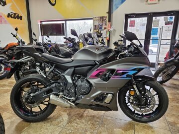New 2024 Yamaha YZF-R7