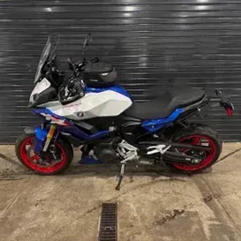 2025 BMW F900XR