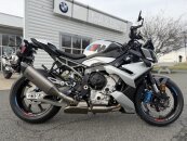 New 2025 BMW M1000R