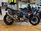 New 2025 BMW M1000R