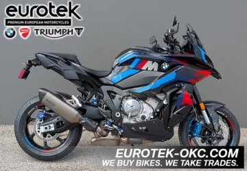 New 2025 BMW M1000XR
