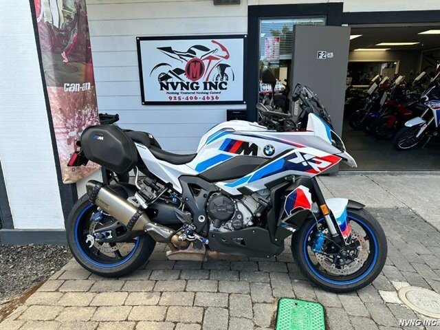 2025 BMW M1000XR