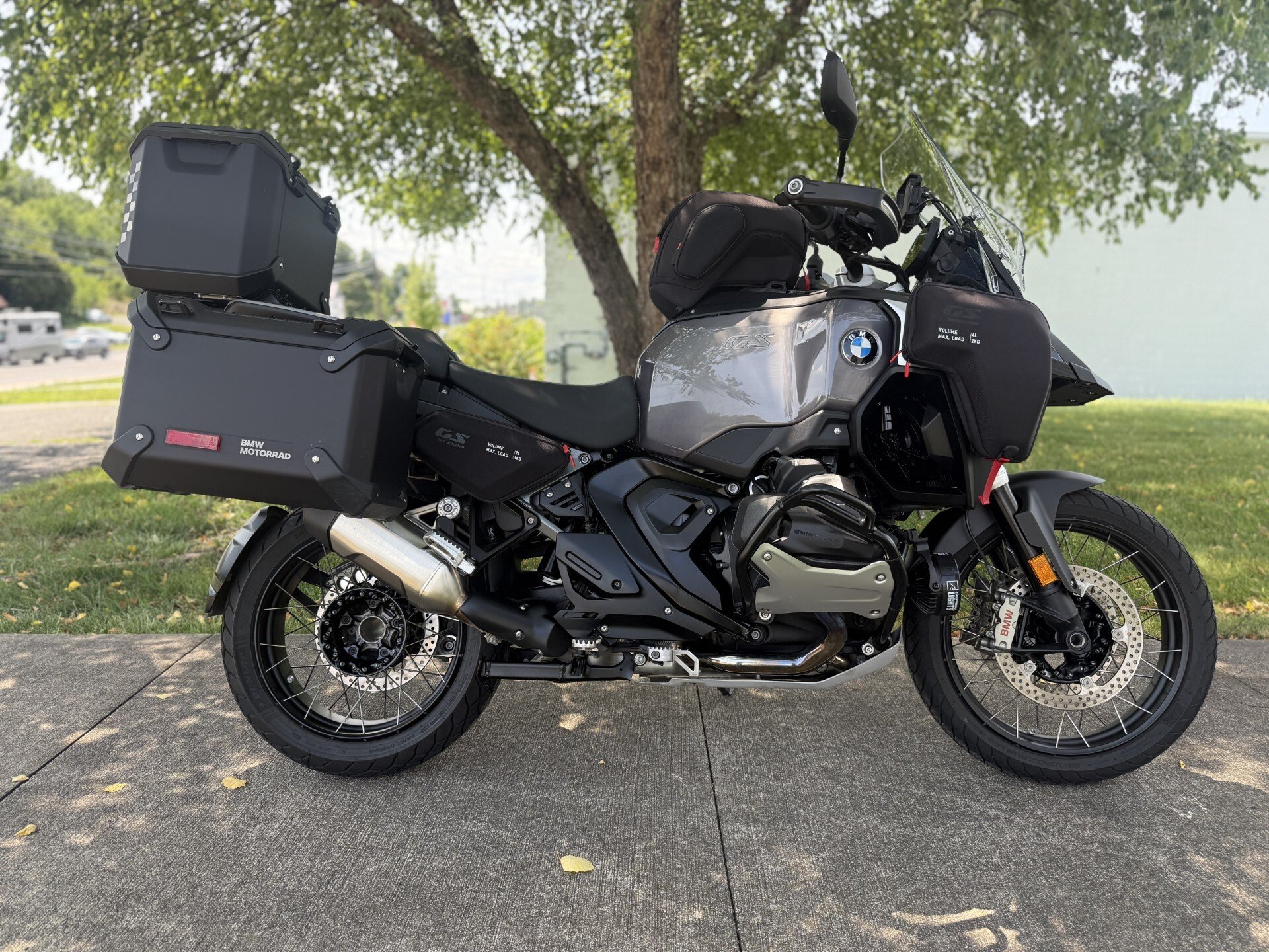 2025 BMW R1300GS