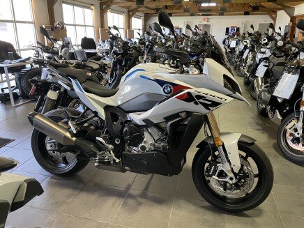 Photo 1 for New 2025 BMW S1000XR
