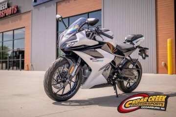 2025 CFMoto 300SS