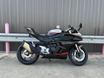New 2025 CFMoto 450SS