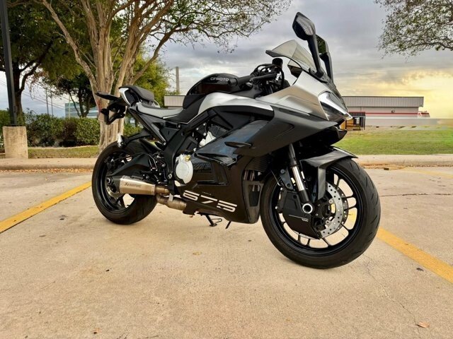 2025 CFMoto 675SS