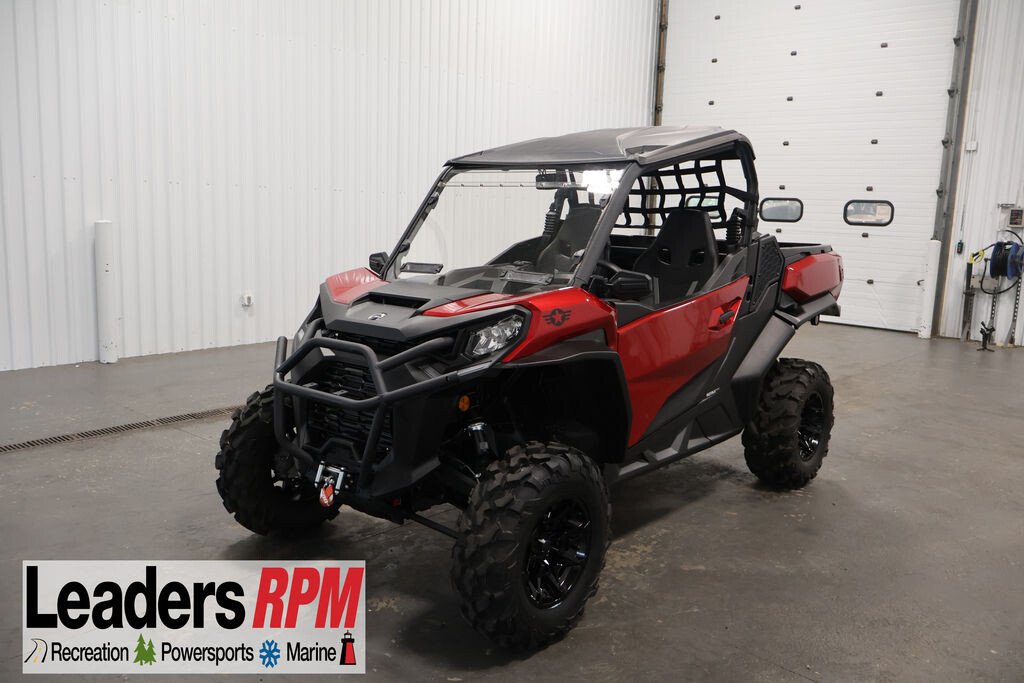 2025 Can-Am Commander 700 XT