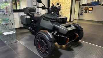 New 2025 Can-Am Canyon