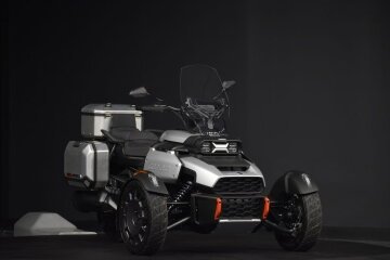 New 2025 Can-Am Canyon