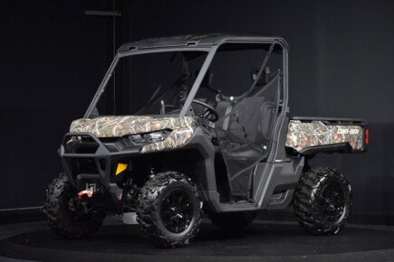 Photo 1 for New 2025 Can-Am Defender XT HD10