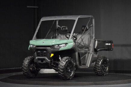 Photo 1 for New 2025 Can-Am Defender DPS HD9