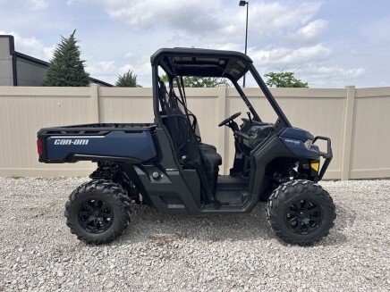 Photo 1 for New 2025 Can-Am Defender
