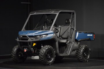 New 2025 Can-Am Defender XT HD7