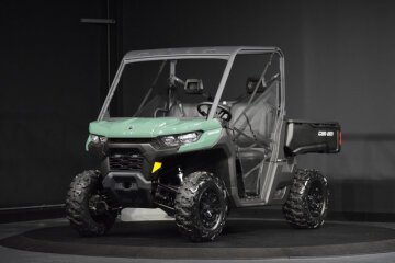 New 2025 Can-Am Defender DPS HD9