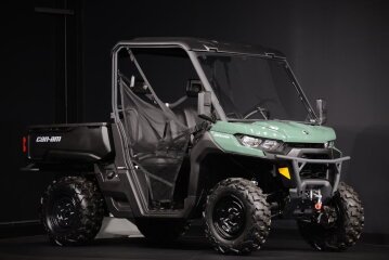 New 2025 Can-Am Defender