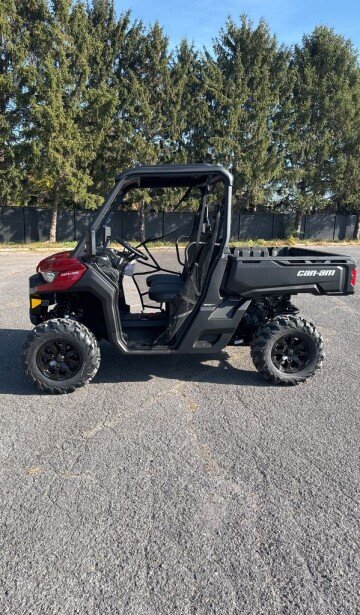 New 2025 Can-Am Defender DPS HD10