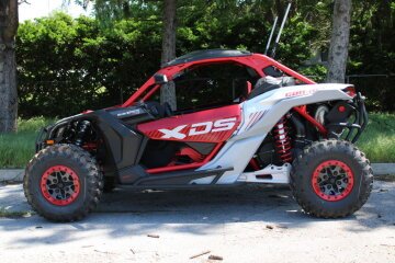 New 2025 Can-Am Maverick 900
