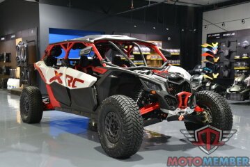 2025 Can-Am Maverick MAX 900