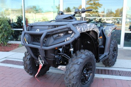 Photo 1 for New 2025 Can-Am Outlander 700 XT
