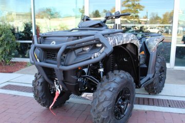 New 2025 Can-Am Outlander 700 XT