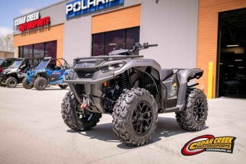 New 2025 Can-Am Outlander 700 XT