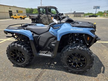 New 2025 Can-Am Outlander 700