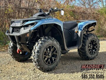 New 2025 Can-Am Outlander 700 XT