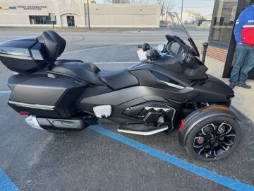 New 2025 Can-Am Spyder RT