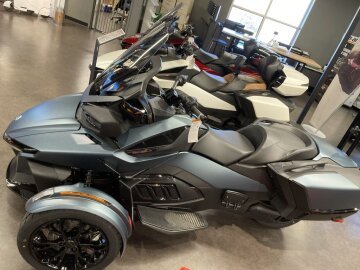 New 2025 Can-Am Spyder RT