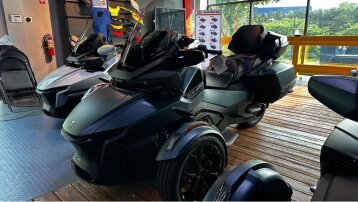 New 2025 Can-Am Spyder RT