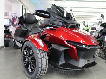 New 2025 Can-Am Spyder RT