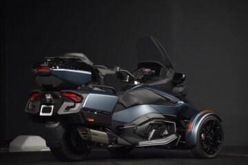 New 2025 Can-Am Spyder RT