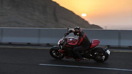 Photo 1 for New 2025 Ducati Diavel V4