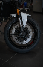 Thumbnail Photo 5 for New 2025 Ducati Monster 937