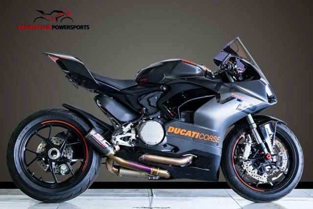 2025 Ducati Panigale V2