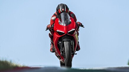 Photo 1 for New 2025 Ducati Panigale V2
