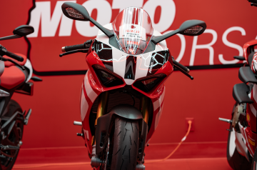 New 2025 Ducati Panigale V2