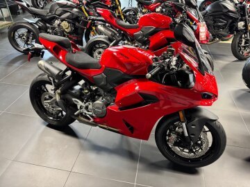 New 2025 Ducati Panigale V2