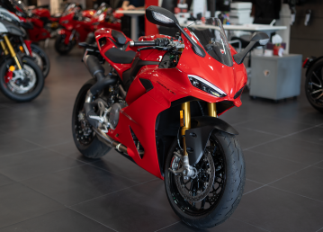 New 2025 Ducati Panigale V2