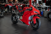 New 2025 Ducati Panigale V4