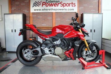 New 2025 Ducati Streetfighter V4 S