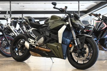 2025 Ducati Streetfighter V2
