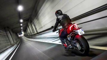 New 2025 Ducati Streetfighter V2