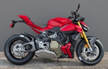New 2025 Ducati Streetfighter V4 S