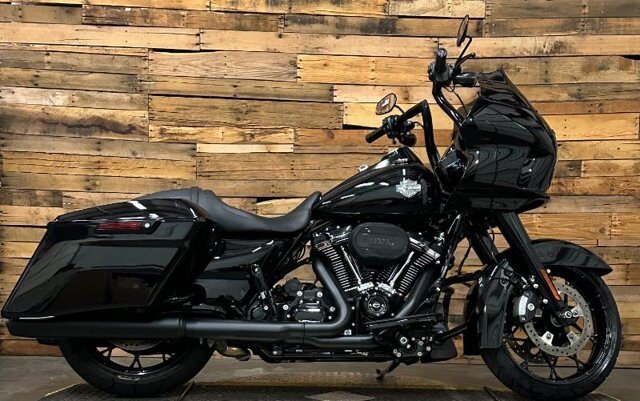 New 2025 Harley-Davidson Touring