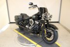 Thumbnail Photo 2 for New 2025 Harley-Davidson Softail Heritage Classic